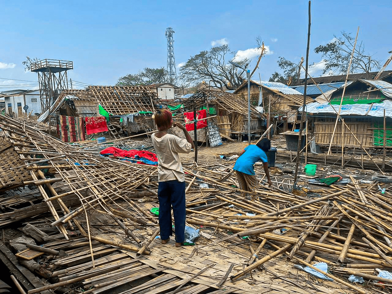 Orang-orang yang terkena dampak Angin Topan Mocha di Myanmar dan Bangladesh membutuhkan dukungan mendesak Anda
