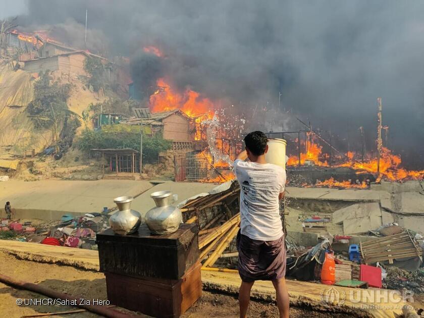 Kebakaran Darurat di Camp Pengungsi Rohingya